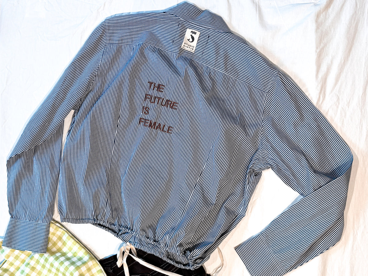 Upcycling Hemd THE FUTURE IS FEMALE