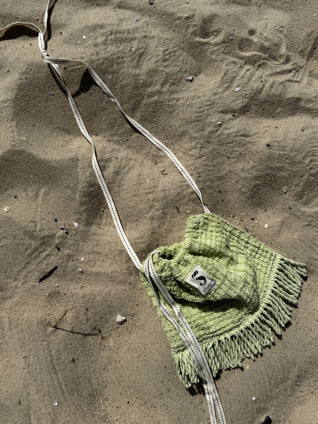Upcycling Frottee Tasche aus recyceltem Stoff – handgefertigtes Einzelstück